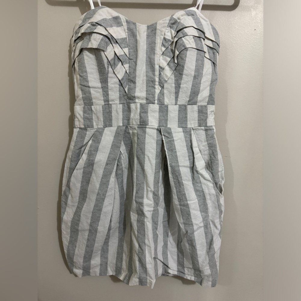 Bcbgeneration Gray White Strapless Striped Mini D… - image 1